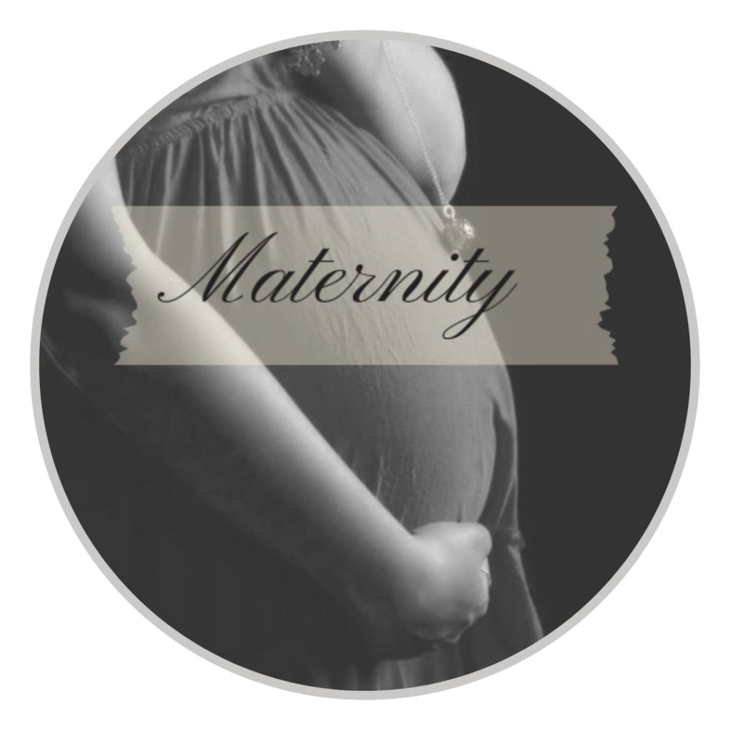Il pancione di una donna in gravidanza. Scritta "Maternity". L'immagine utilizzata come il collegamento interno. Foto scattata da Morelli Bros